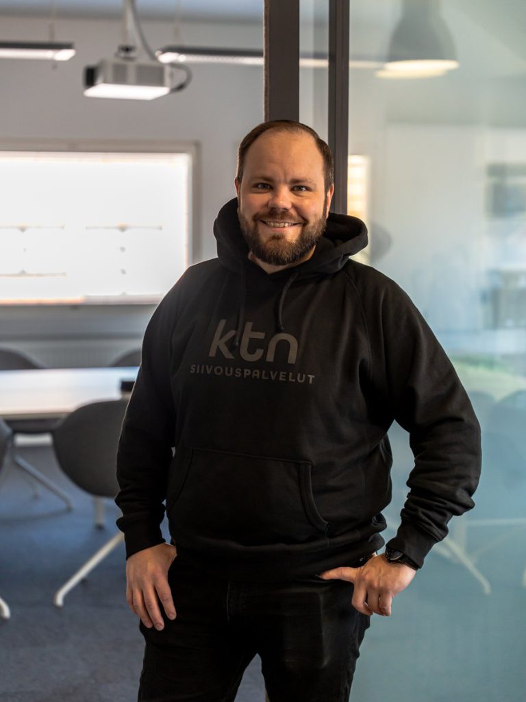 Jonne Syrjälä, KTN Siivouspalveluiden tuotepäällikkö